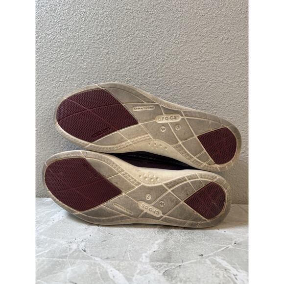 Crocs Loafers Womens 7 Purple Walu Canvas‎ Slipper Slip On Walking Comfort Shoes - Picture 9 of 9